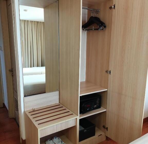 デラックスルーム, Days Hotel & Suites By Wyndham Jakarta Airport