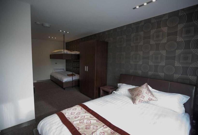 家庭间, Duck Inn Mt Buller