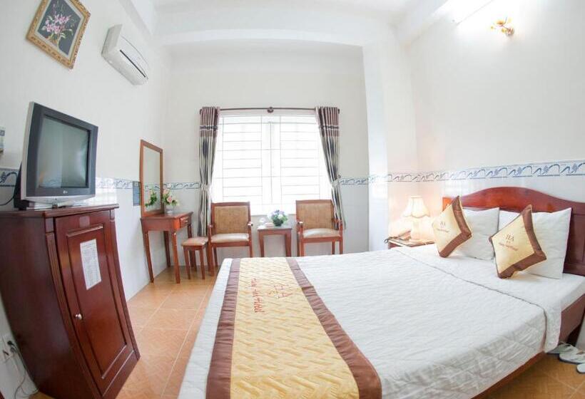 اتاق استاندارد, Hung Anh