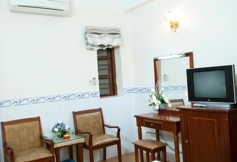 اتاق استاندارد, Hung Anh