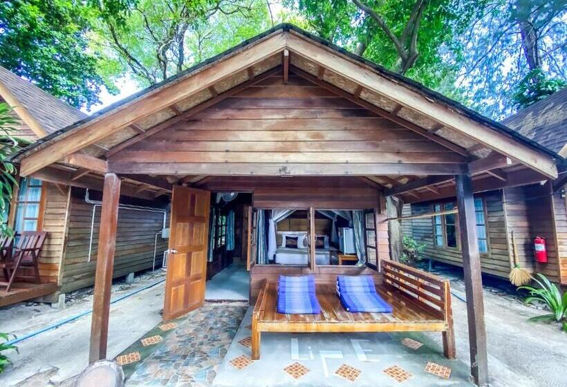디럭스 방갈로, Lipe Beach Resort