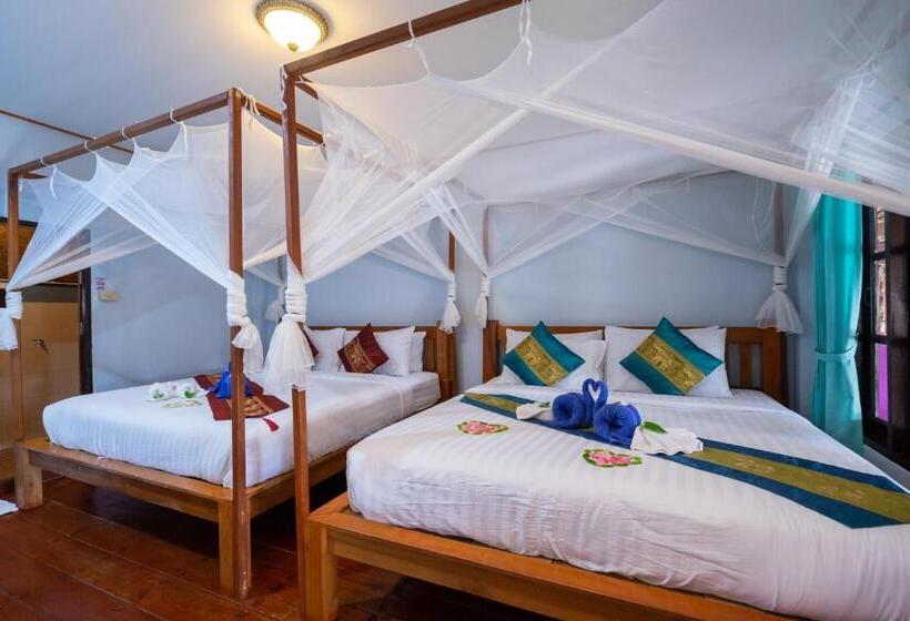 غرفة عائلية, Lipe Beach Resort