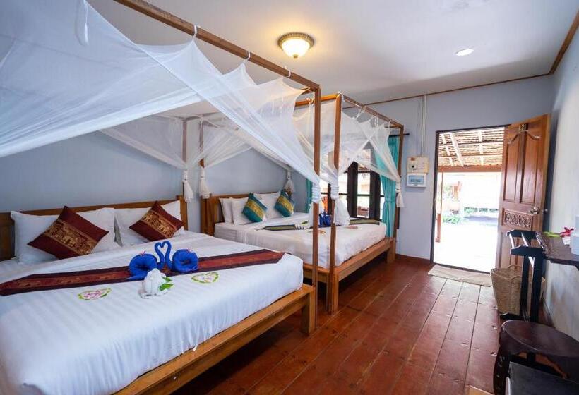 غرفة عائلية, Lipe Beach Resort