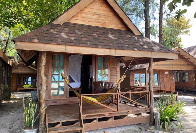 بنجلو قياسى, Lipe Beach Resort