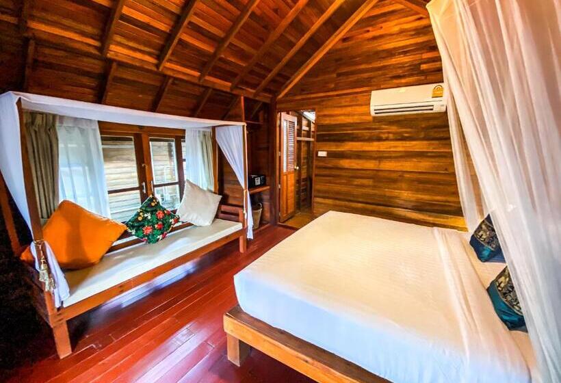 프리미엄 방갈로, Lipe Beach Resort