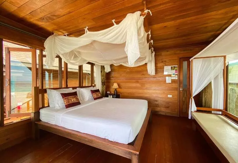 プレミアム バンガロー, Lipe Beach Resort