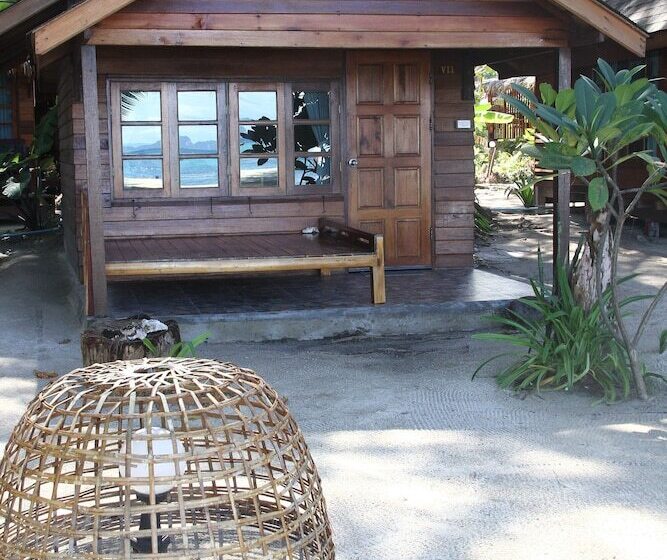 بنجلو ديلوكس, Lipe Beach Resort