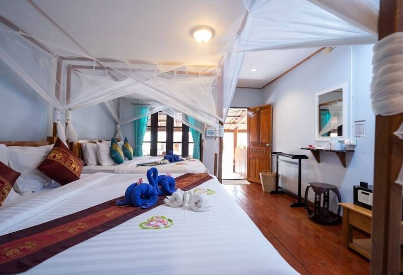 غرفة عائلية, Lipe Beach Resort