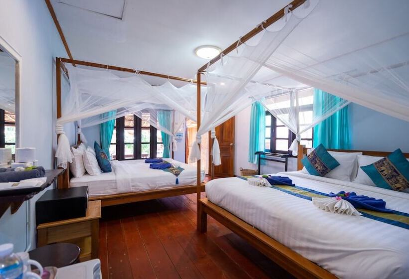 غرفة عائلية, Lipe Beach Resort