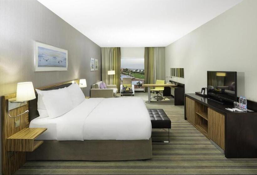 סוויטה נוף לים, Radisson Blu Resort Jizan