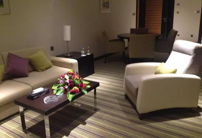 سوییت جونیور, Radisson Blu Resort Jizan