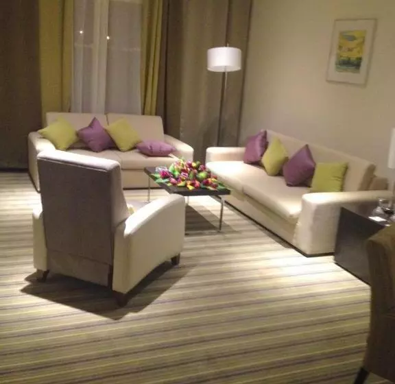 سوییت جونیور, Radisson Blu Resort Jizan