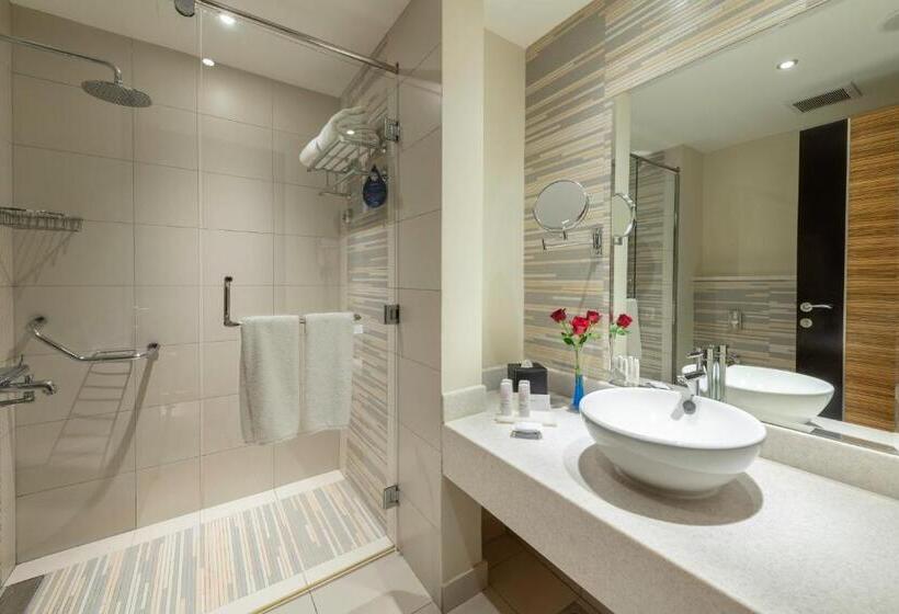 سوئیت با تخت بزرگ, Radisson Blu Resort Jizan