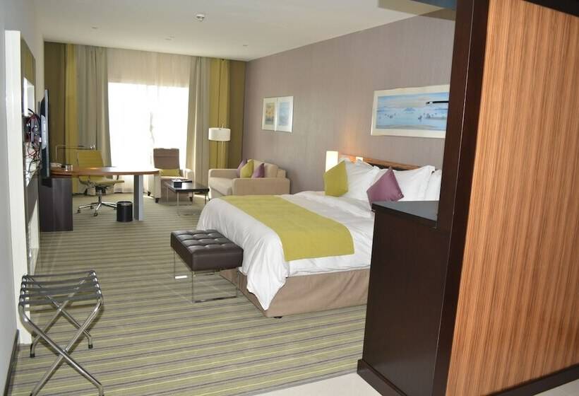 חדר פרמיום בצד עם נוף לים, Radisson Blu Resort Jizan