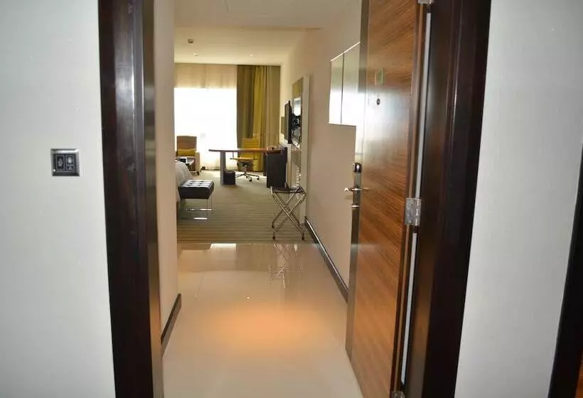 سوییت با چشم‌انداز دریا, Radisson Blu Resort Jizan