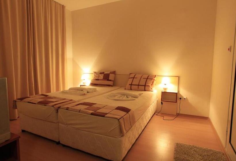 إستوديو قياسى, Rainbow 2 Holiday Complex