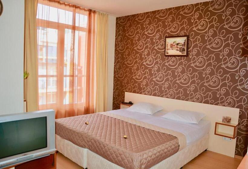 إستوديو قياسى, Rainbow 2 Holiday Complex