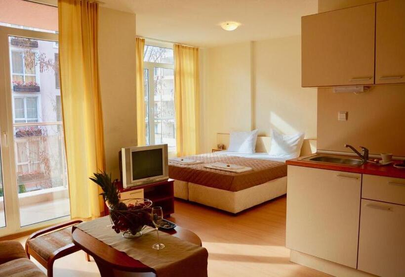 إستوديو قياسى, Rainbow 2 Holiday Complex