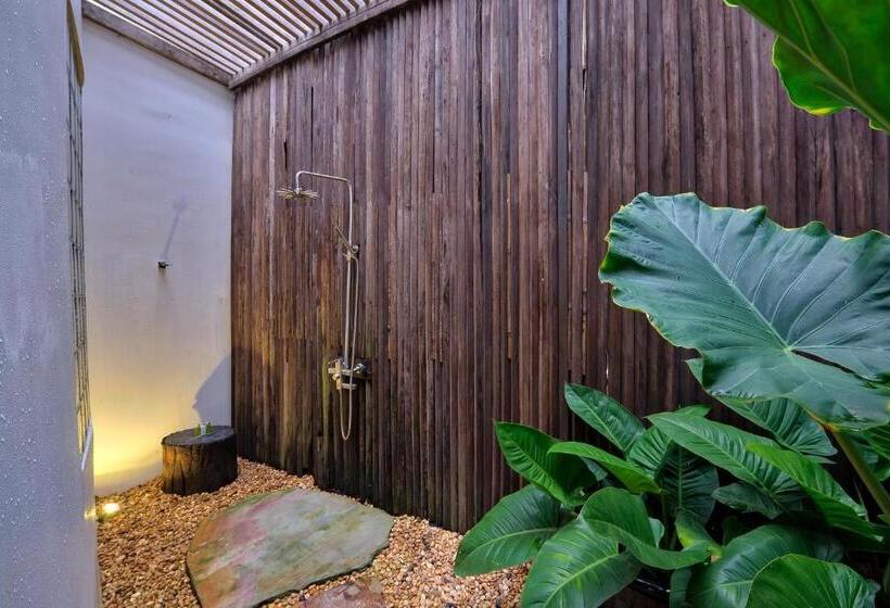 Номер Клуб, Ren Resort