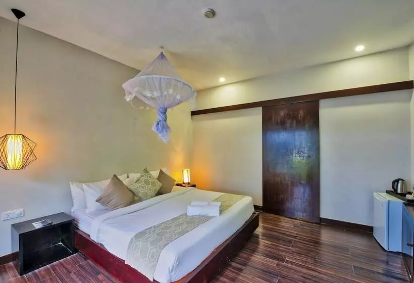 اتاق کلاب, Ren Resort