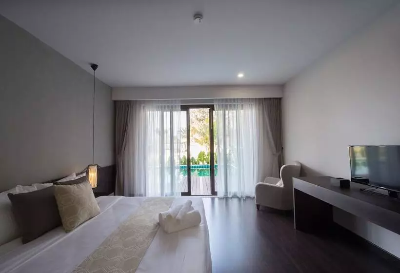 اتاق سوپریور با چشمانداز دریا, Ren Resort