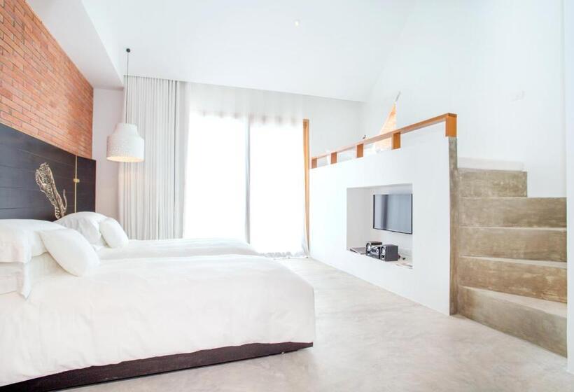 غرفة سوبيريور, Sala Ayutthaya