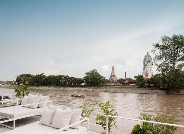 غرفة ديلوكس مطلة على النهر, Sala Ayutthaya