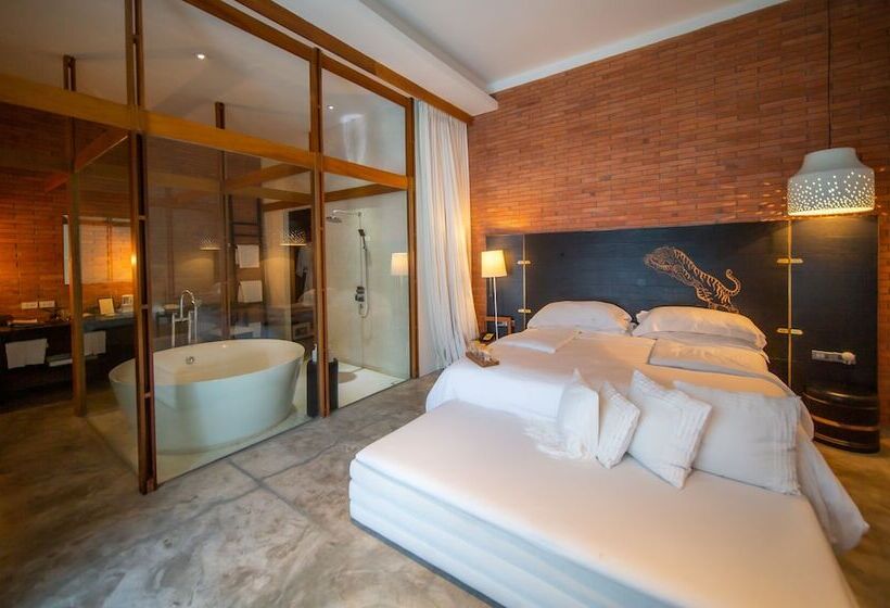 غرفة سوبيريور, Sala Ayutthaya