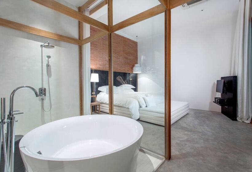 غرفة سوبيريور, Sala Ayutthaya