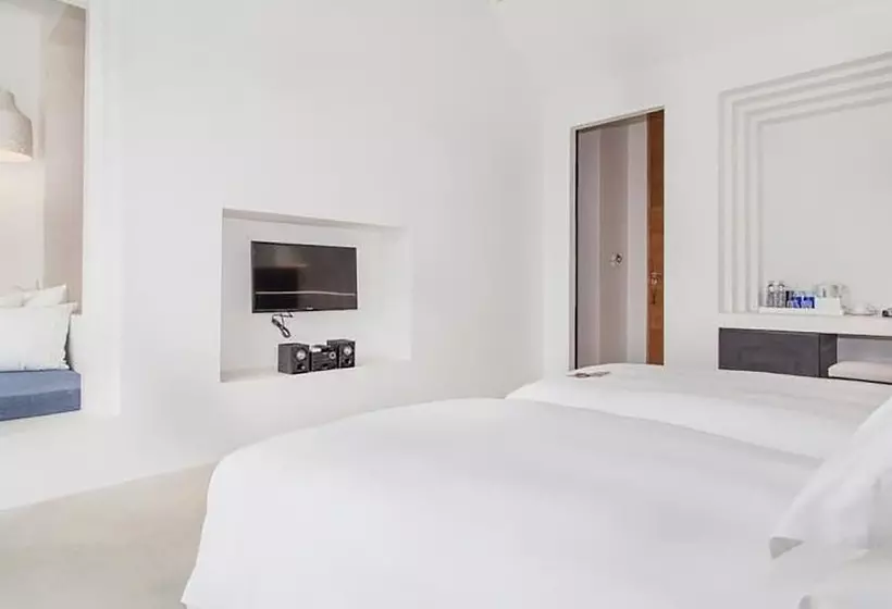 Deluxe room with river view, Sala Ayutthaya