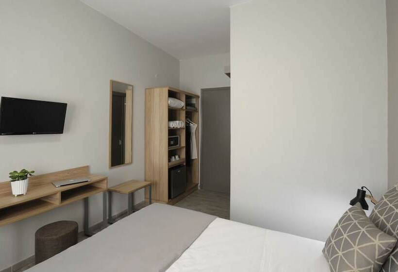 スタンダードルーム, Skianthion