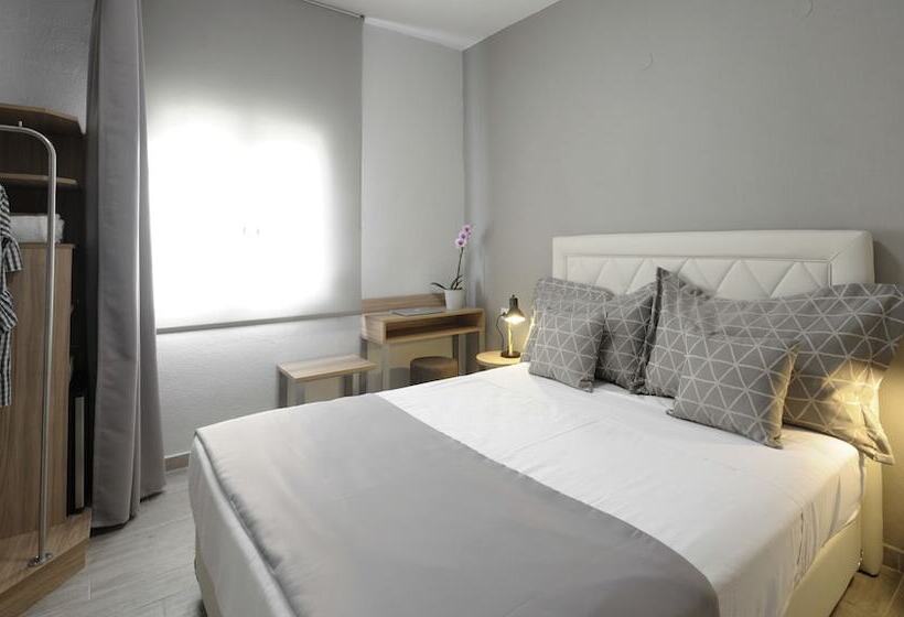 スタンダードルーム, Skianthion