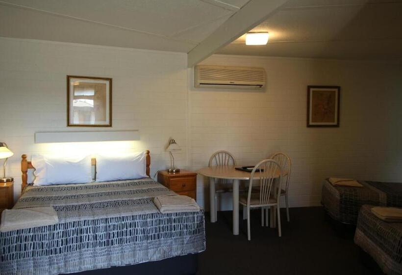 חדר משפחתי, Cobram Colonial Motor Inn