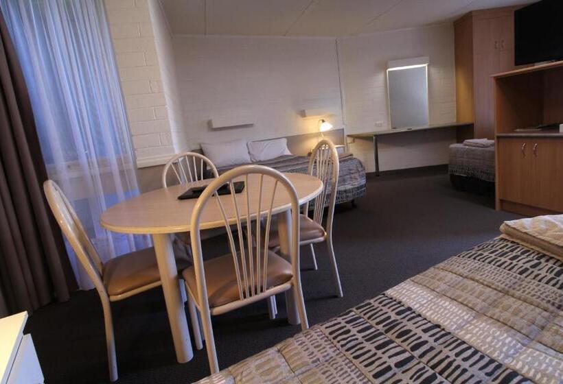 חדר משפחתי, Cobram Colonial Motor Inn