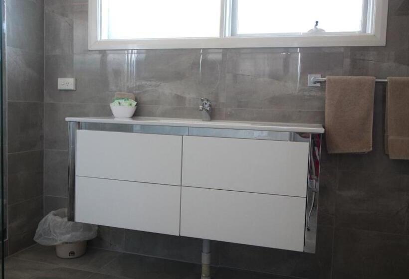 דירת חדר, Cobram Colonial Motor Inn