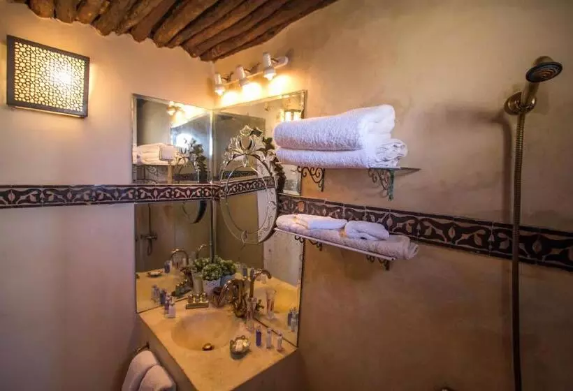 اتاق سوپریور, Riad Thamayna