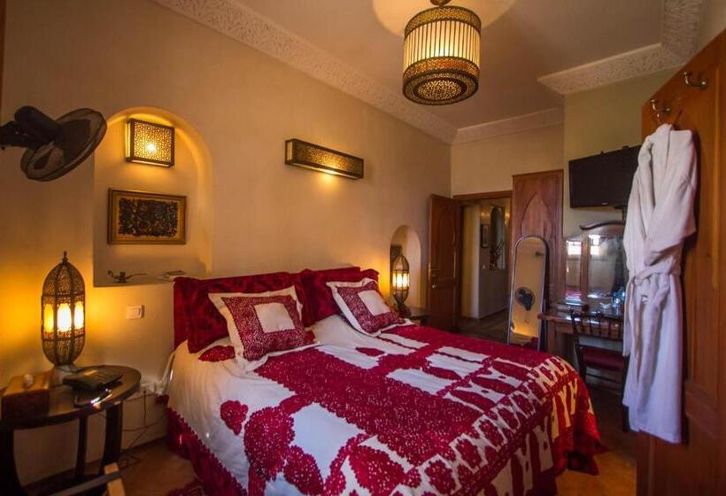 اتاق سوپریور, Riad Thamayna