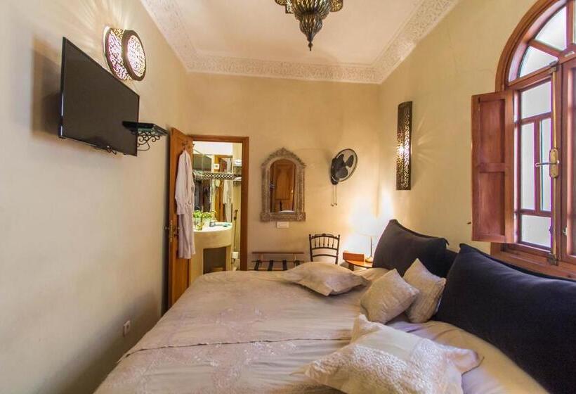 اتاق استاندارد, Riad Thamayna