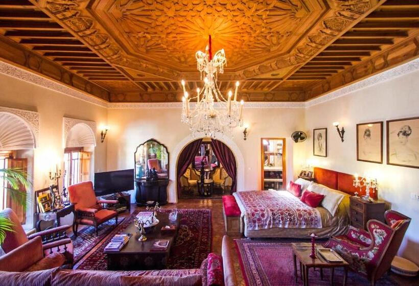 سوییت, Riad Thamayna