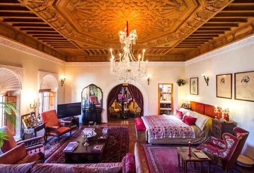سوییت, Riad Thamayna