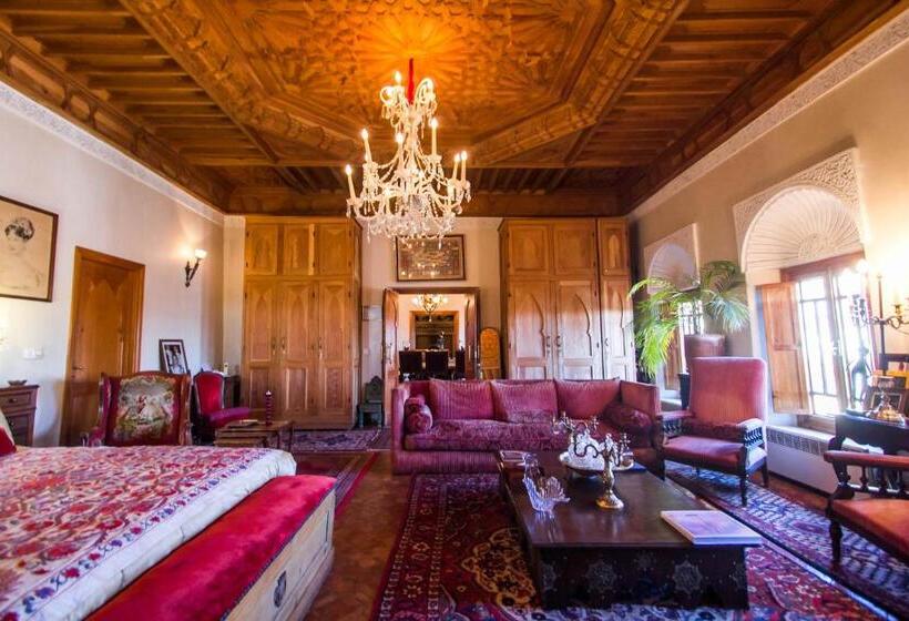 سوییت, Riad Thamayna