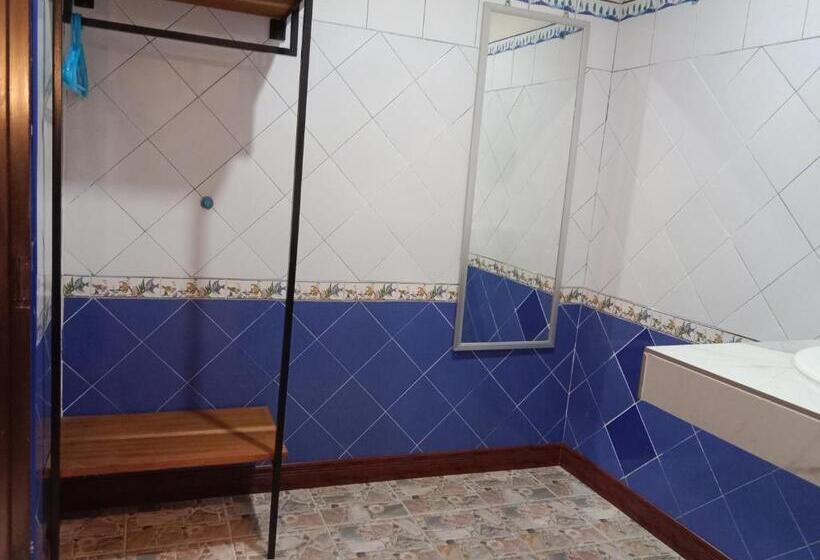 Бунгало Стандарт, Tree Tops River Huts