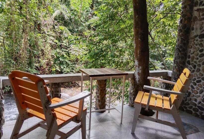 Номер Стандарт Вид на Горы, Tree Tops River Huts