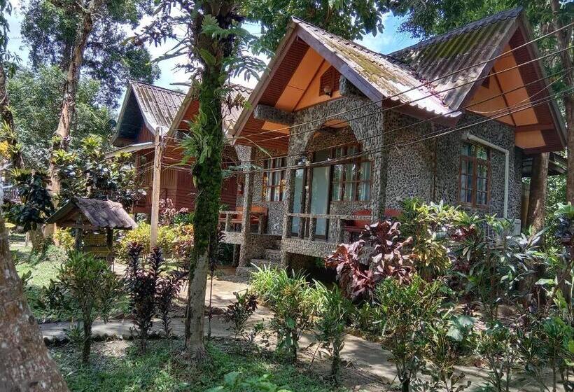 Номер Стандарт Вид на Горы, Tree Tops River Huts