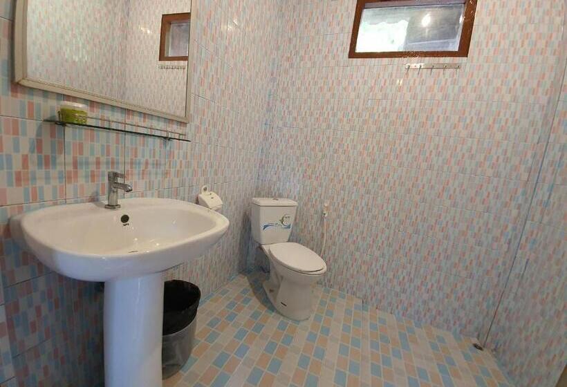 Бунгало Стандарт Вид на Сад, Tree Tops River Huts