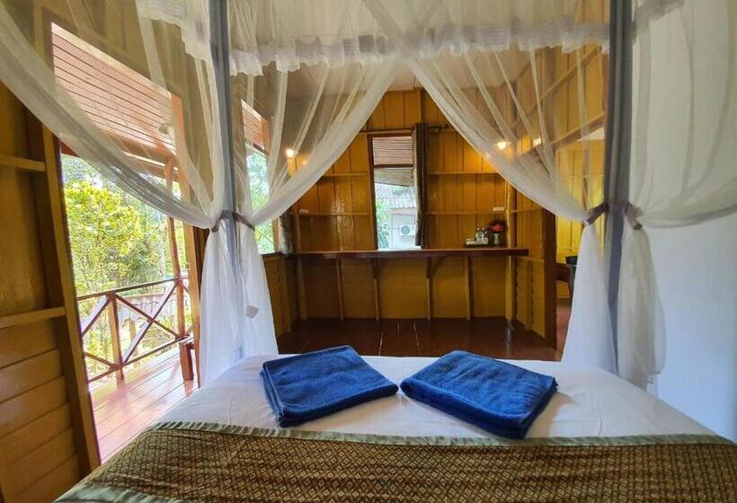 Бунгало Стандарт Вид на Сад, Tree Tops River Huts