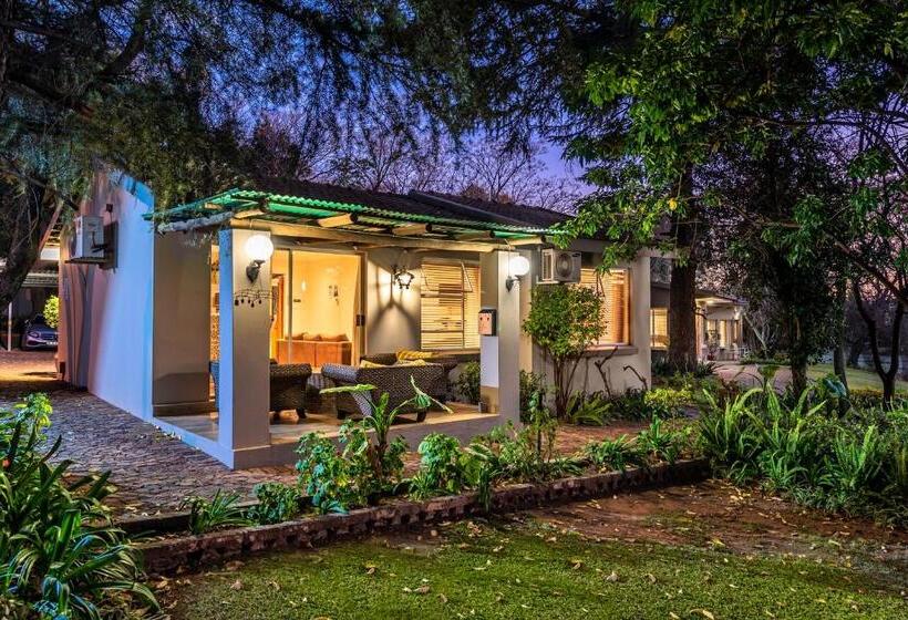 스탠다드 방갈로, The Haystack On Homestead