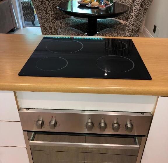 스탠다드 방갈로, The Haystack On Homestead