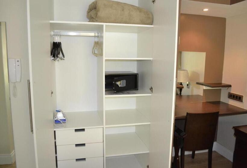 스탠다드 스튜디오, The Haystack On Homestead