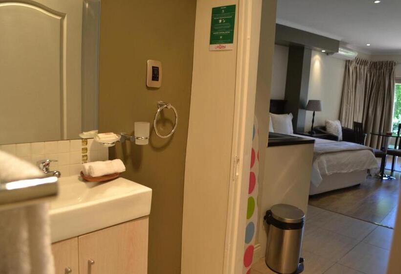 스탠다드 스튜디오, The Haystack On Homestead